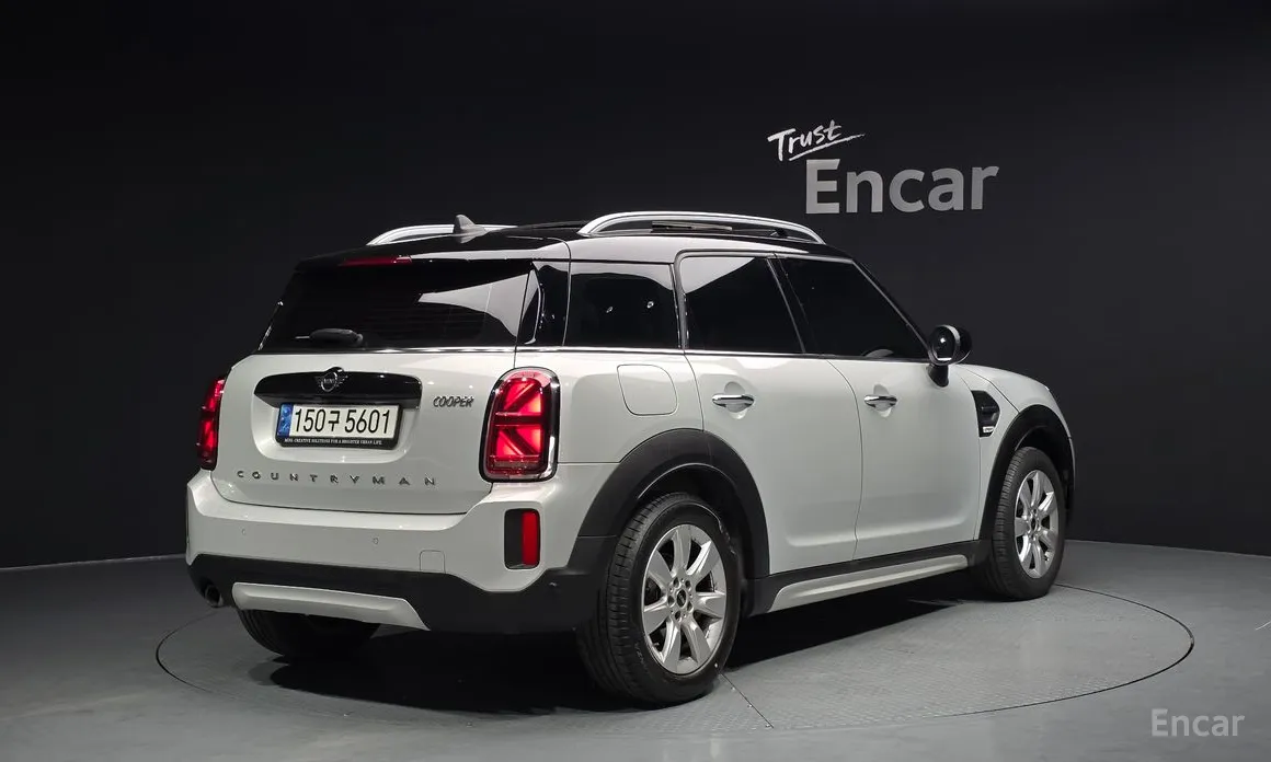 Фото 2 - Mini Countryman