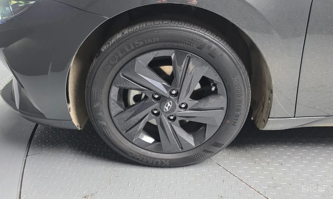 Фото 5 - Hyundai Avante