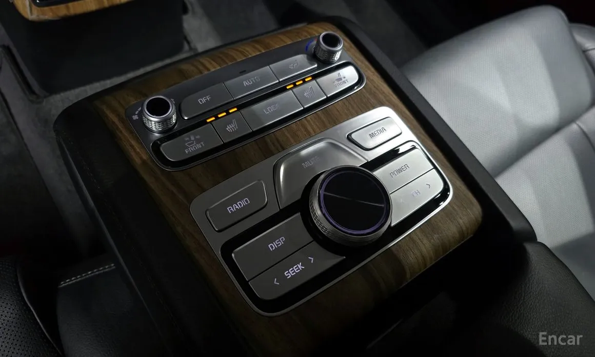 Фото 19 - Kia K9