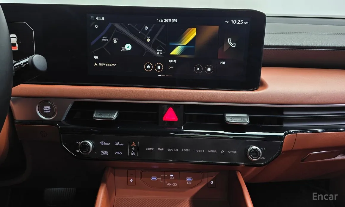 Фото 14 - Kia K8