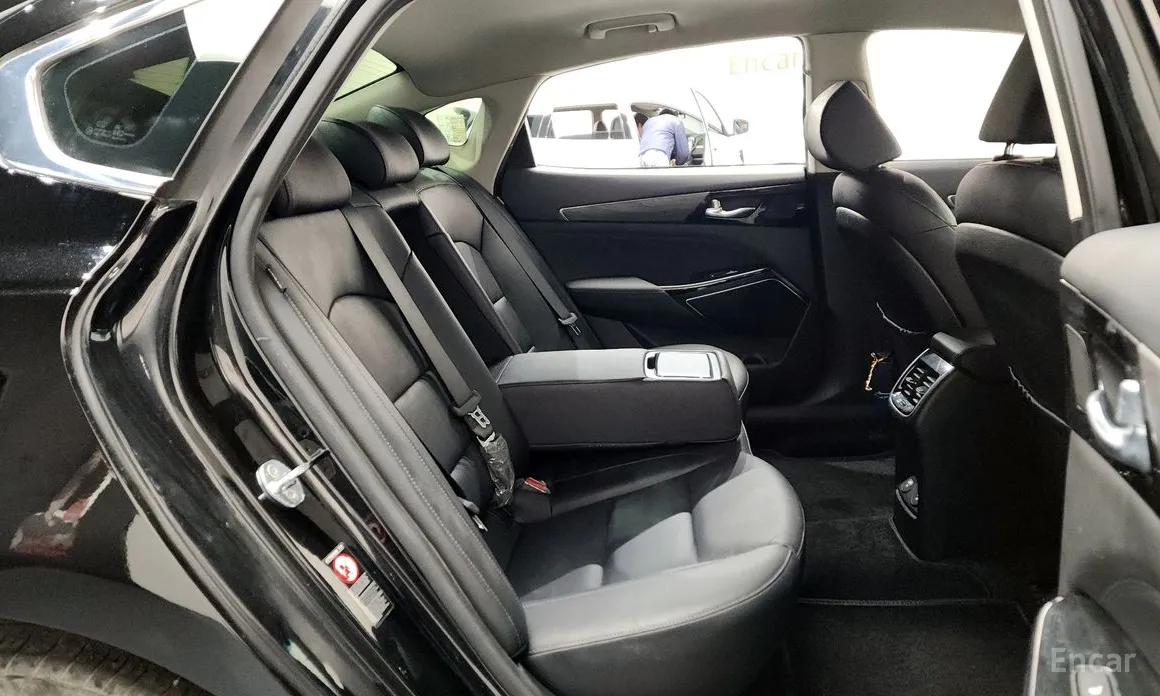 Фото 12 - Kia K7