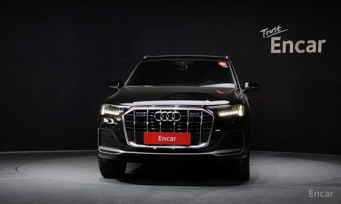 Фото 3 - Audi Q7