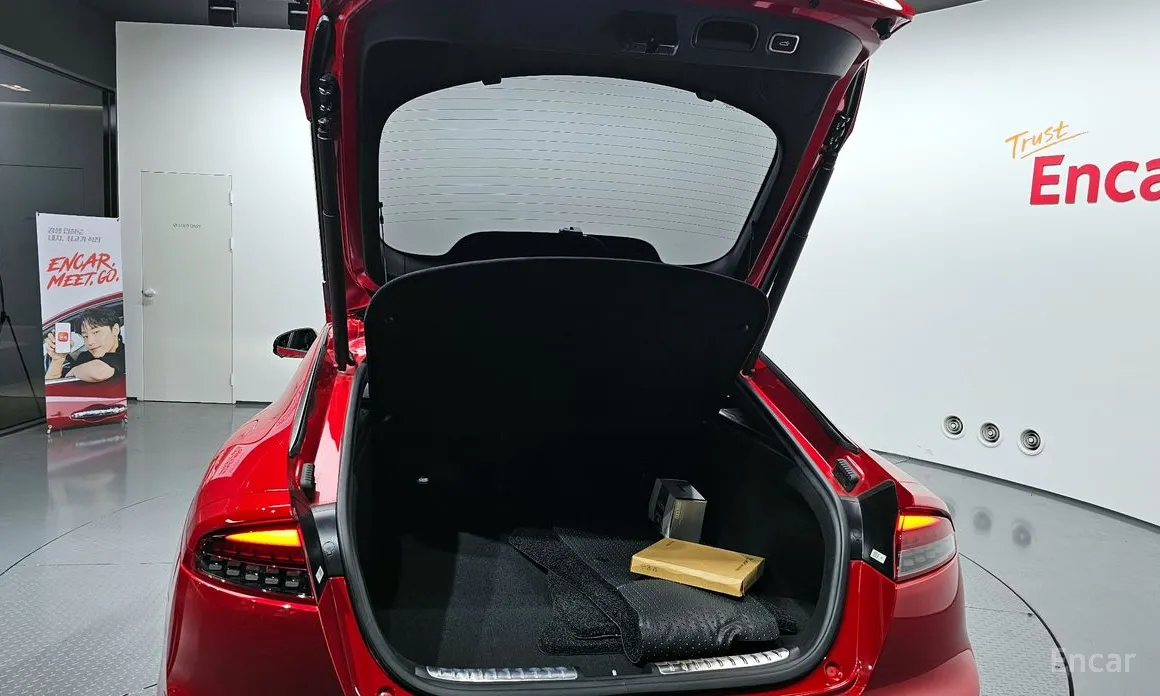 Фото 20 - Kia Stinger