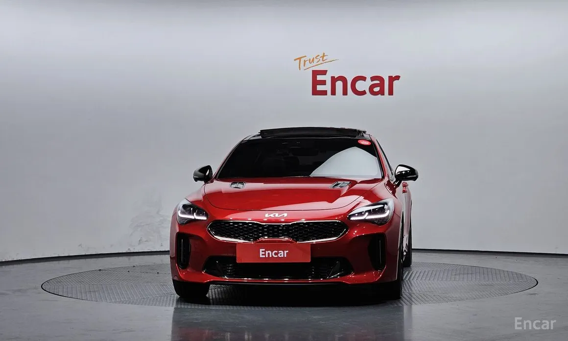 Фото 3 - Kia Stinger