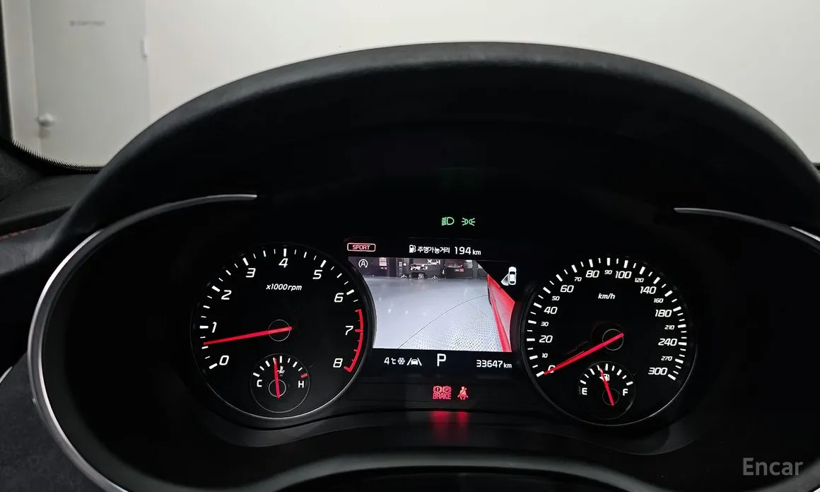 Фото 8 - Kia Stinger