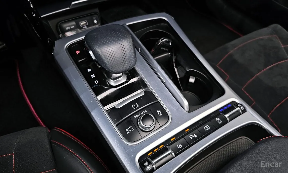 Фото 9 - Kia Stinger