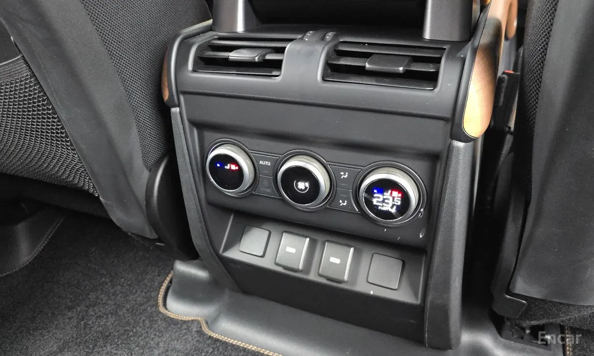 Фото 19 - Land Rover Defender