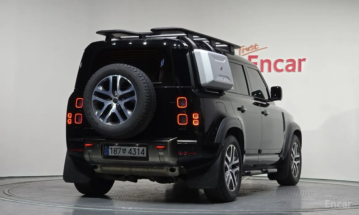 Фото 2 - Land Rover Defender