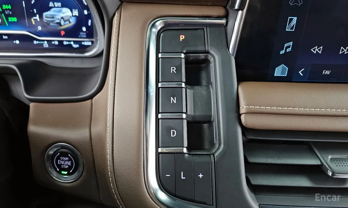 Фото 9 - Chevrolet Tahoe