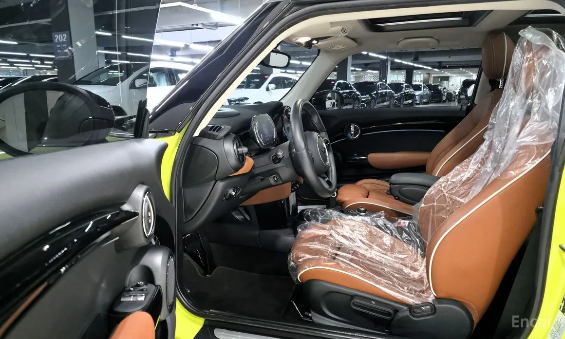 Фото 8 - Mini Cooper