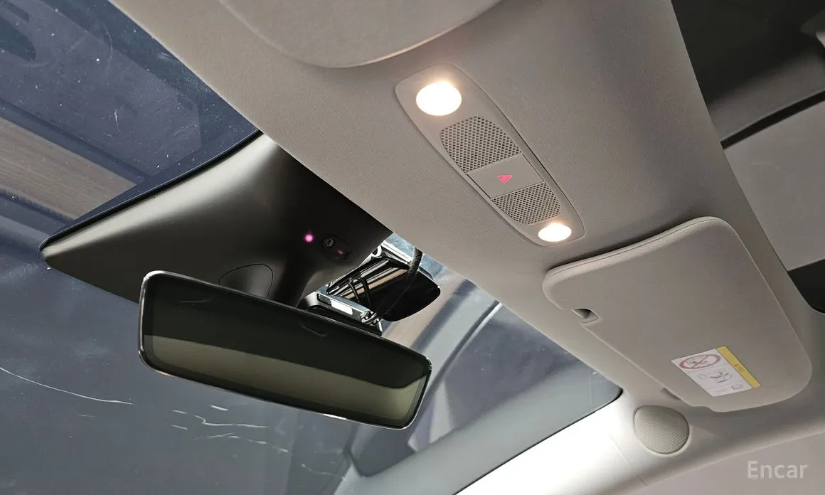 Фото 14 - Tesla Model Y