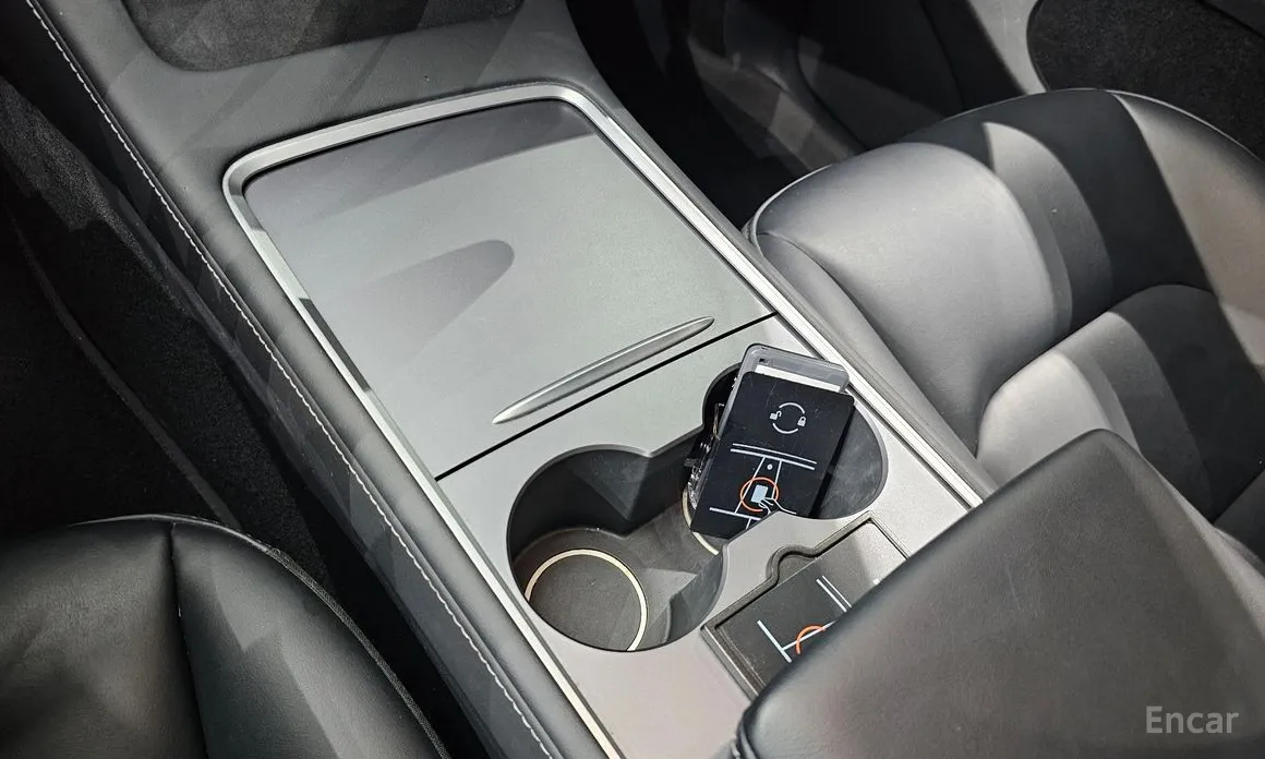 Фото 15 - Tesla Model Y