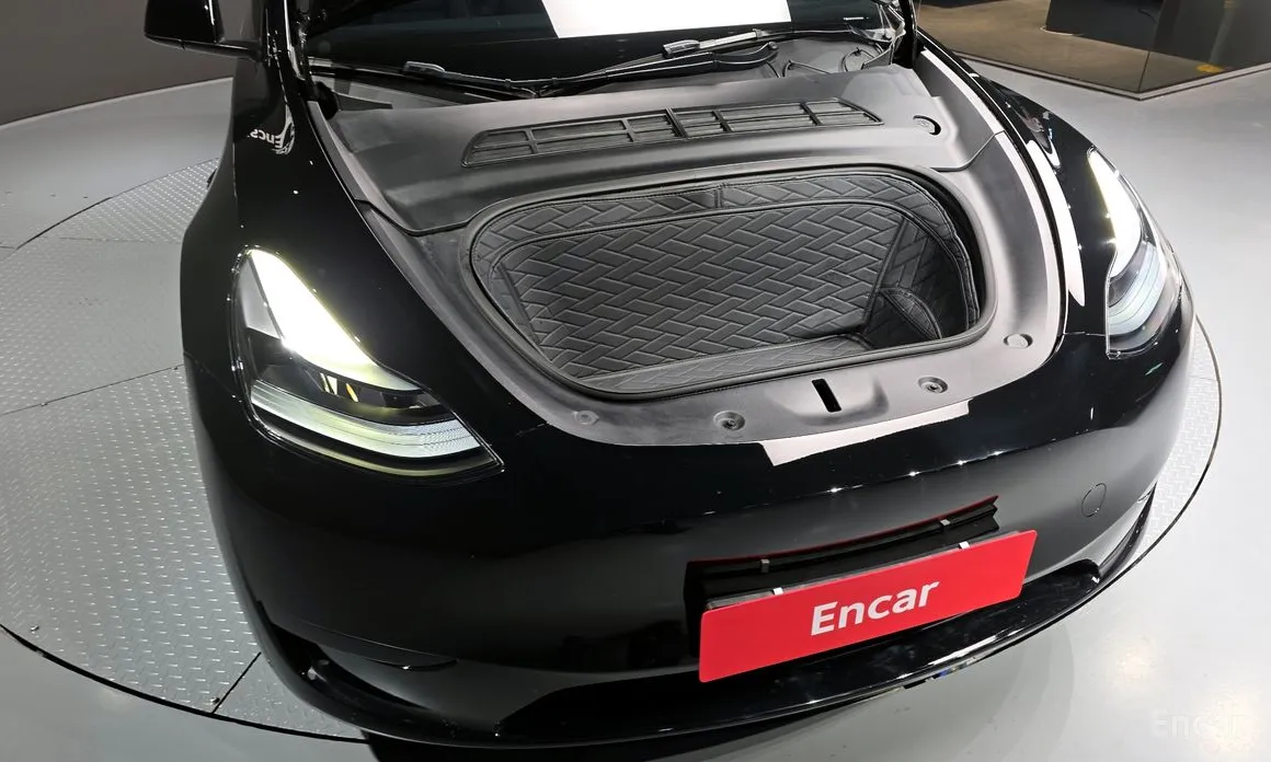 Фото 6 - Tesla Model Y