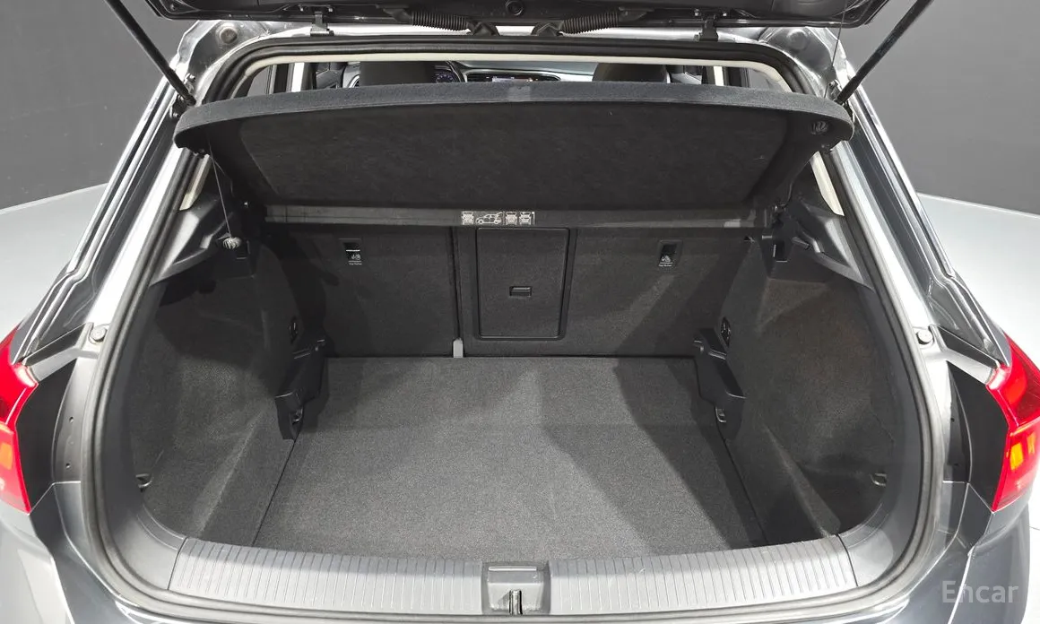 Фото 20 - Volkswagen T-Roc