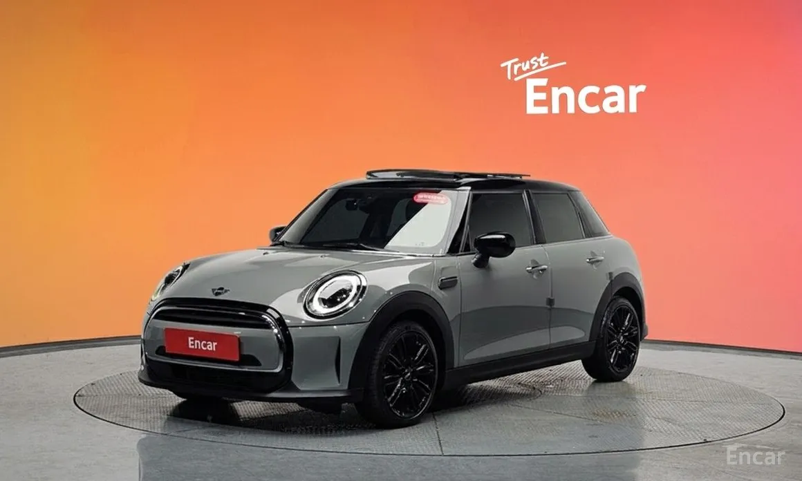 Фото 1 - Mini Cooper