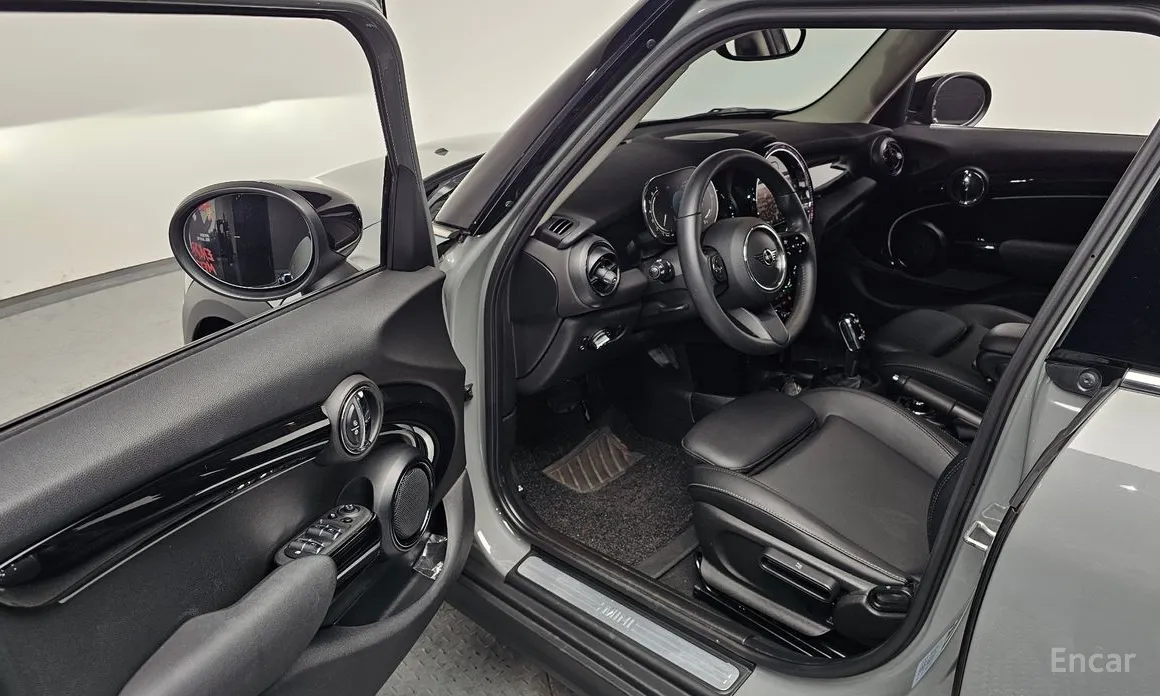 Фото 11 - Mini Cooper