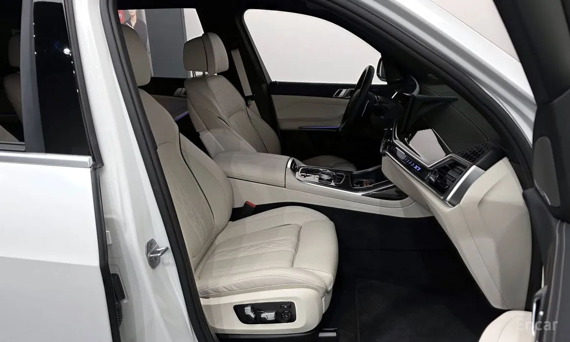 Фото 11 - BMW X7