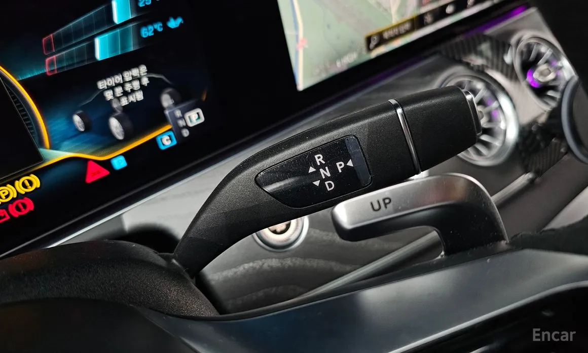 Фото 9 - Mercedes-Benz AMG GT