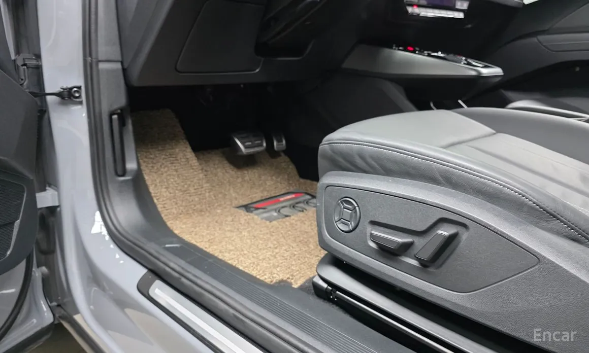 Фото 17 - Audi Q4 e-tron