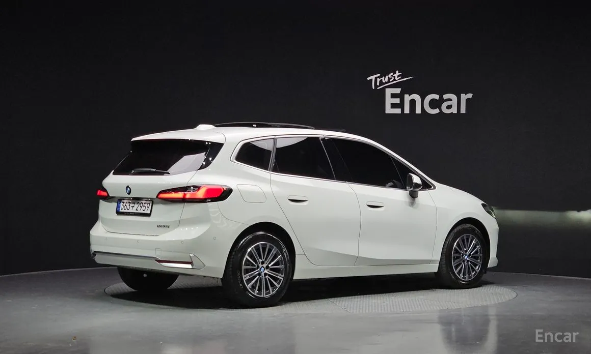 Фото 2 - BMW 2 Series