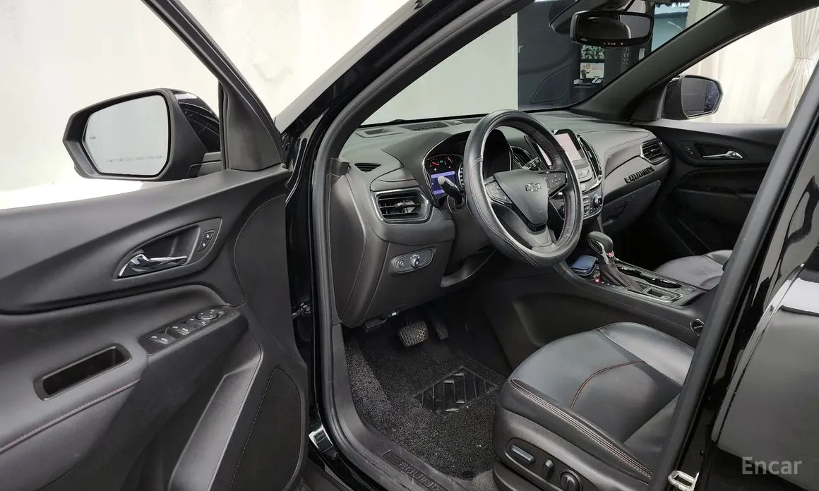 Фото 10 - Chevrolet Equinox