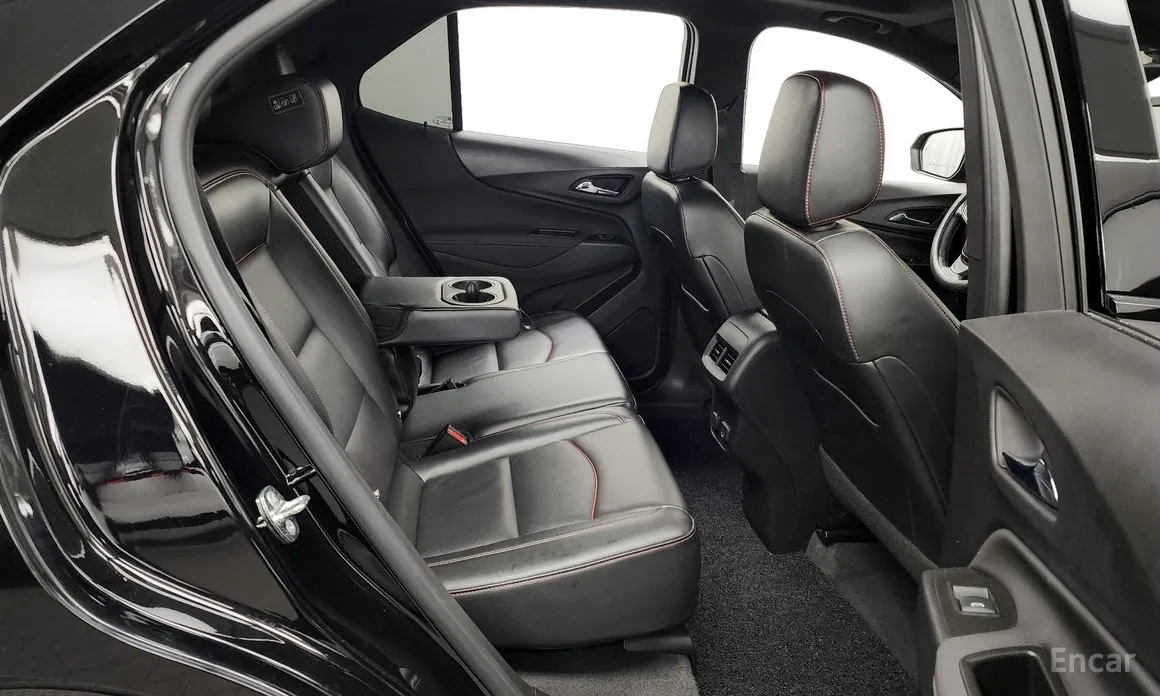 Фото 12 - Chevrolet Equinox