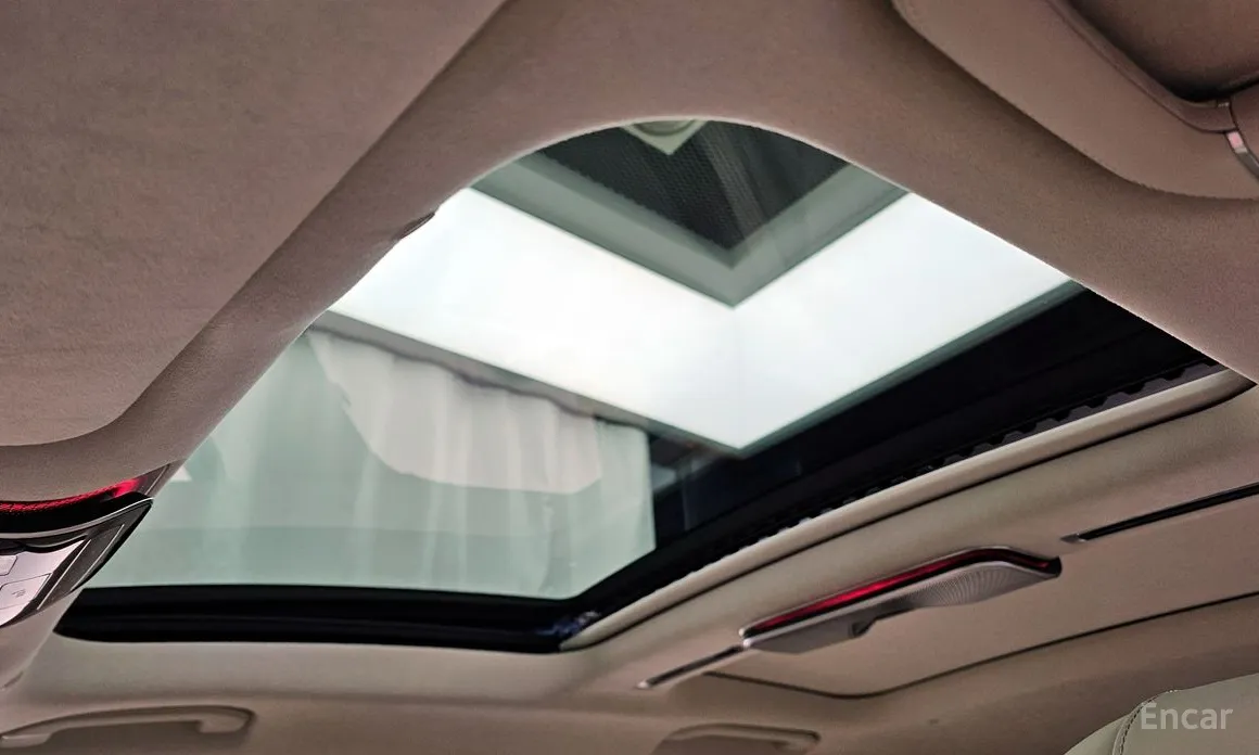 Фото 19 - Mercedes-Benz S-Class