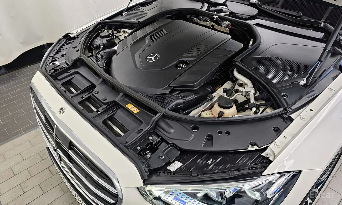 Фото 6 - Mercedes-Benz S-Class