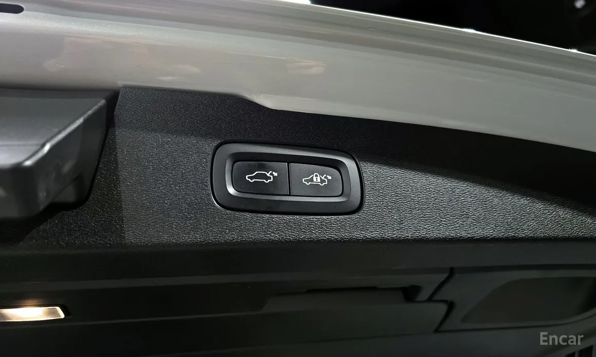 Фото 20 - Volvo V60