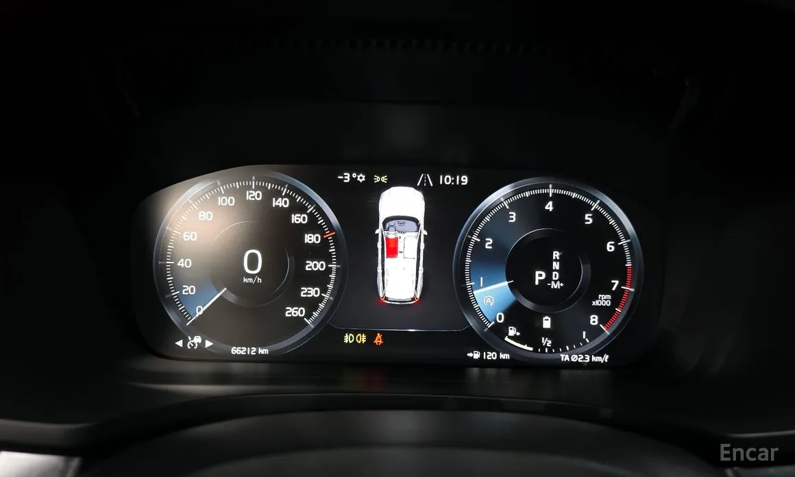 Фото 8 - Volvo V60