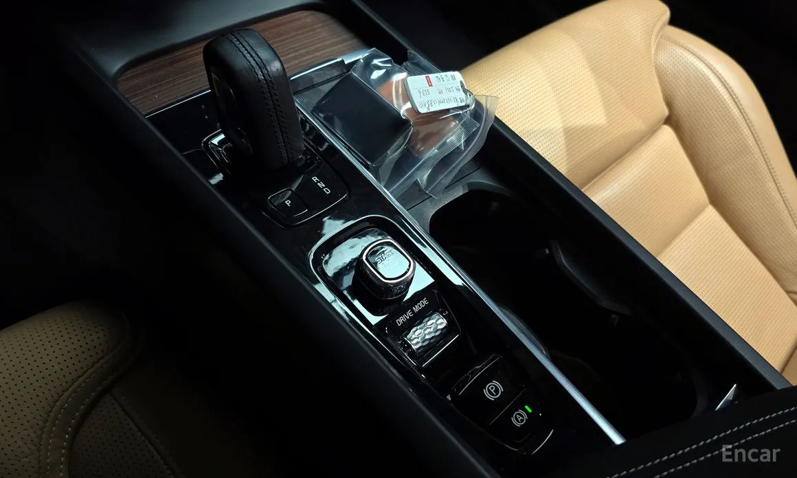 Фото 9 - Volvo V60