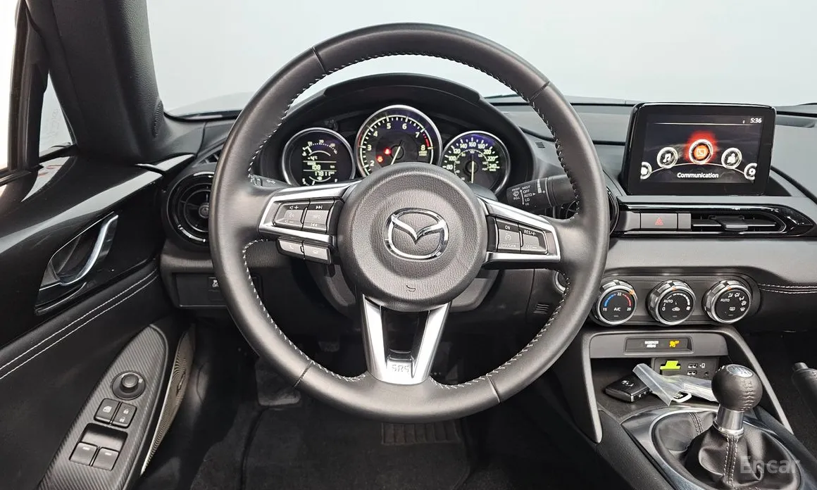 Фото 12 - Mazda MX-5 Miata