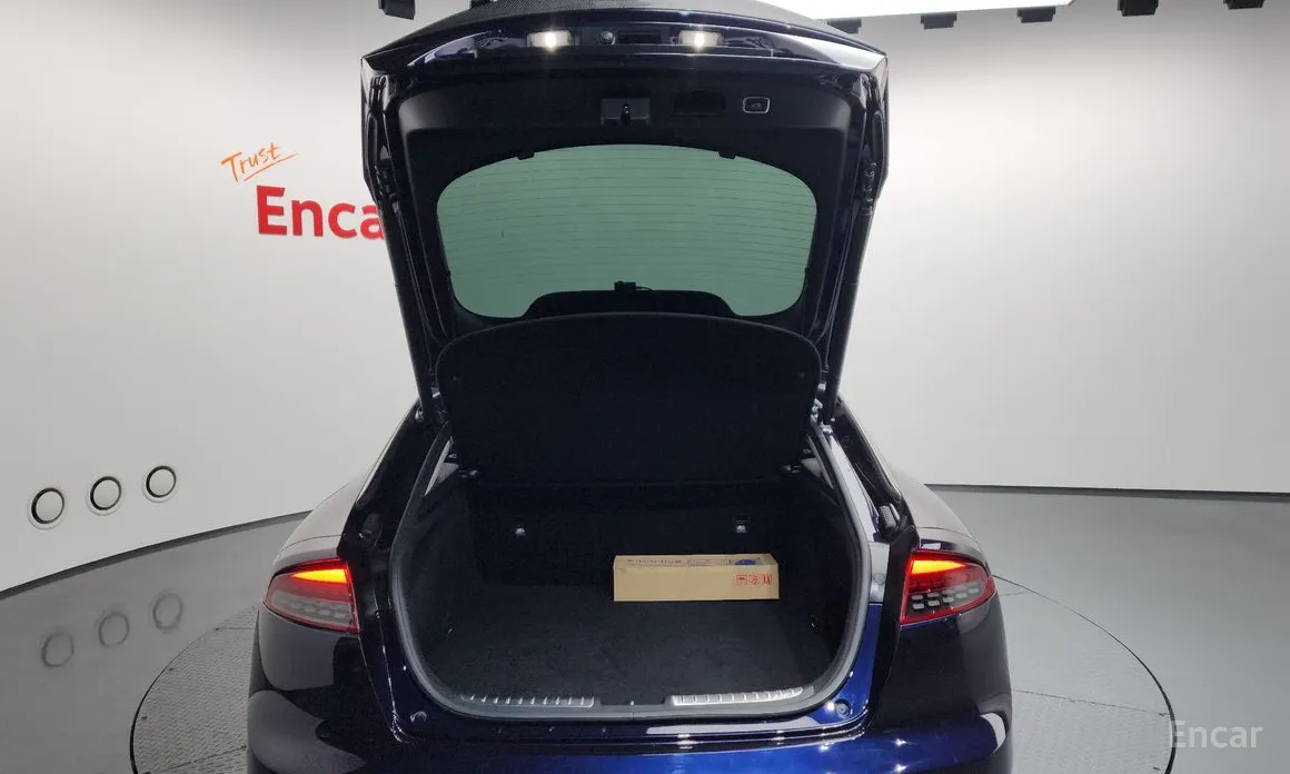 Фото 20 - Kia Stinger