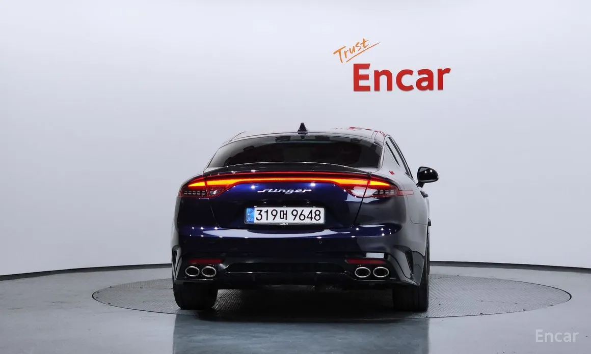 Фото 4 - Kia Stinger