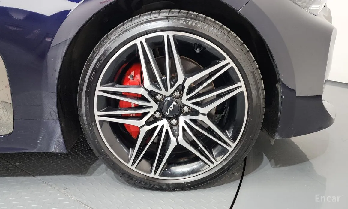 Фото 5 - Kia Stinger