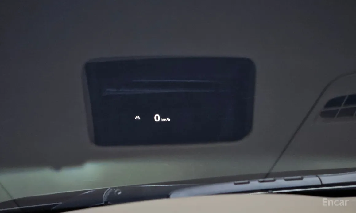 Фото 18 - Cadillac XT6