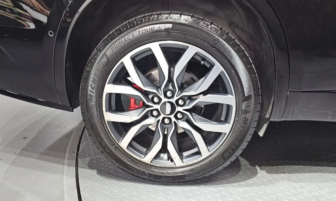 Фото 5 - Cadillac XT6