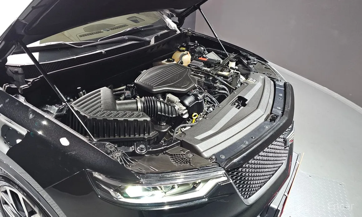 Фото 6 - Cadillac XT6