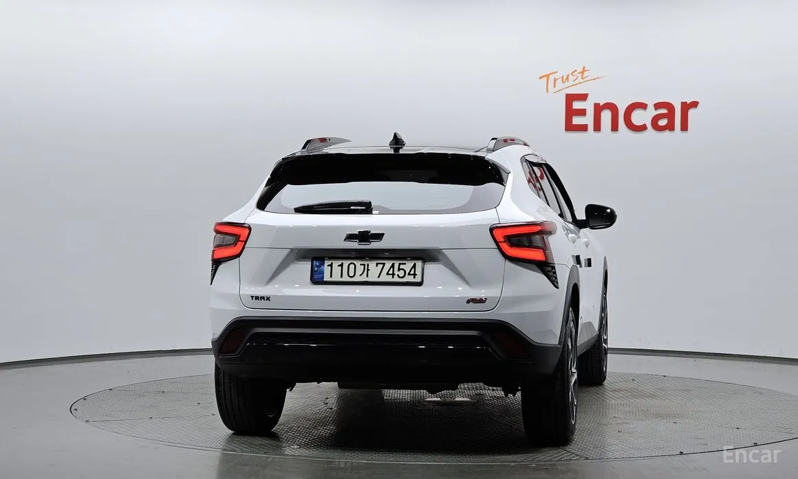 Фото 4 - Chevrolet Trax