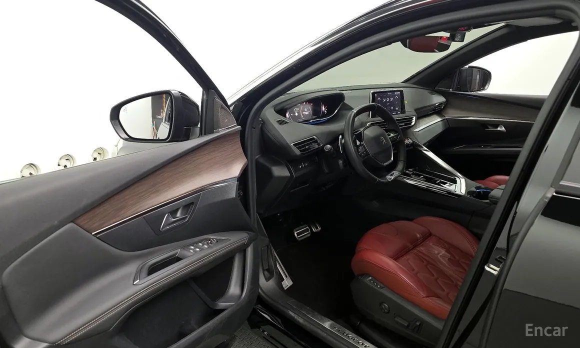 Фото 10 - Peugeot 3008