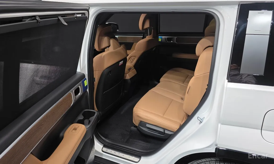 Фото 11 - Hyundai Santa Fe