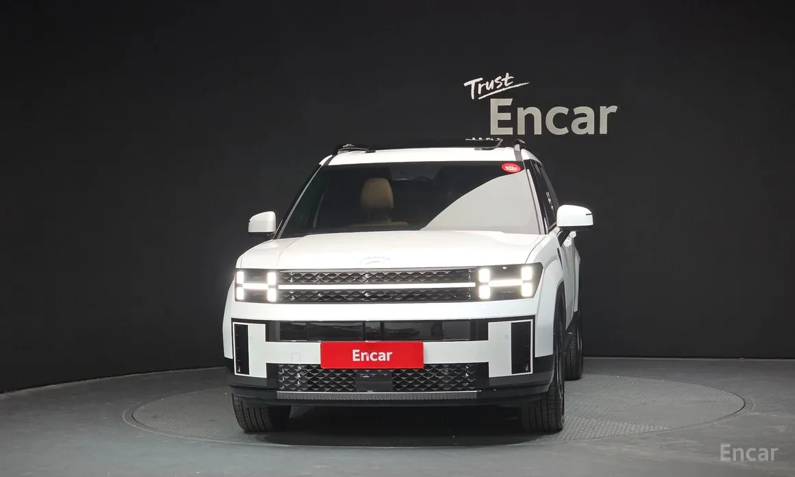 Фото 3 - Hyundai Santa Fe