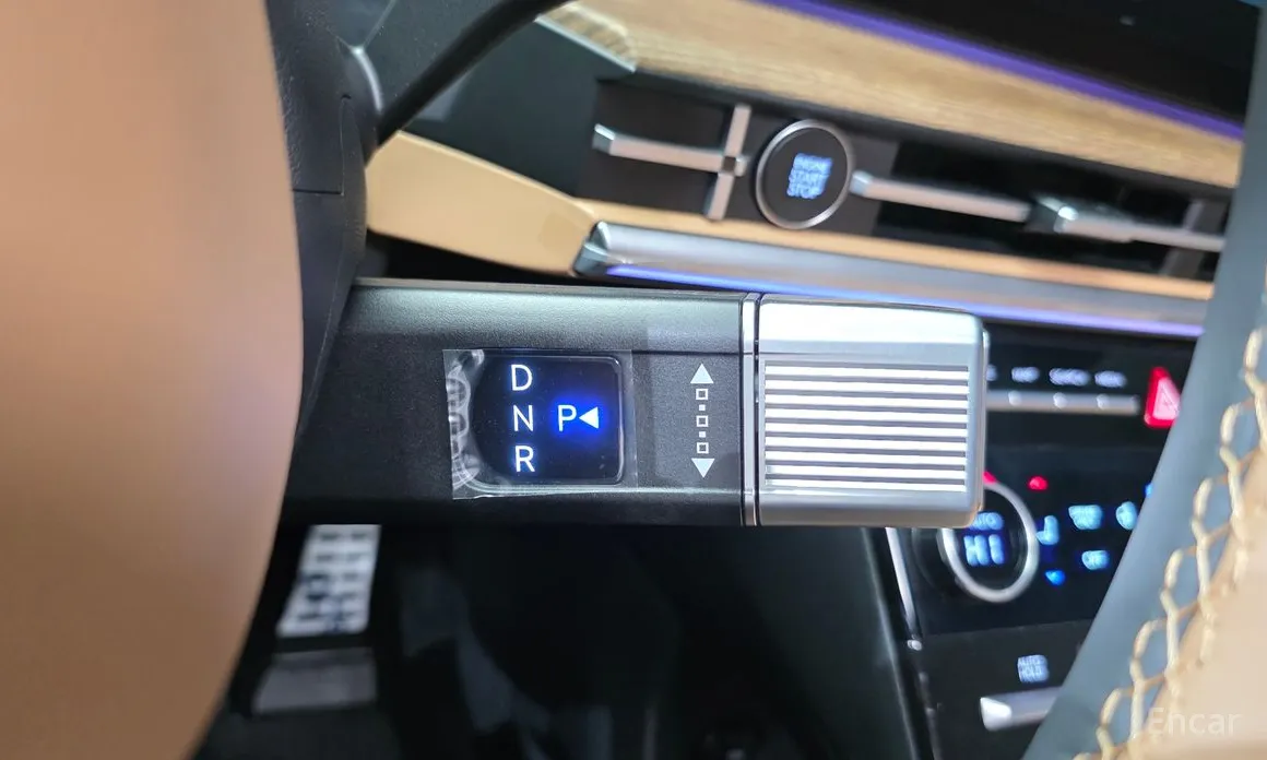 Фото 9 - Hyundai Santa Fe