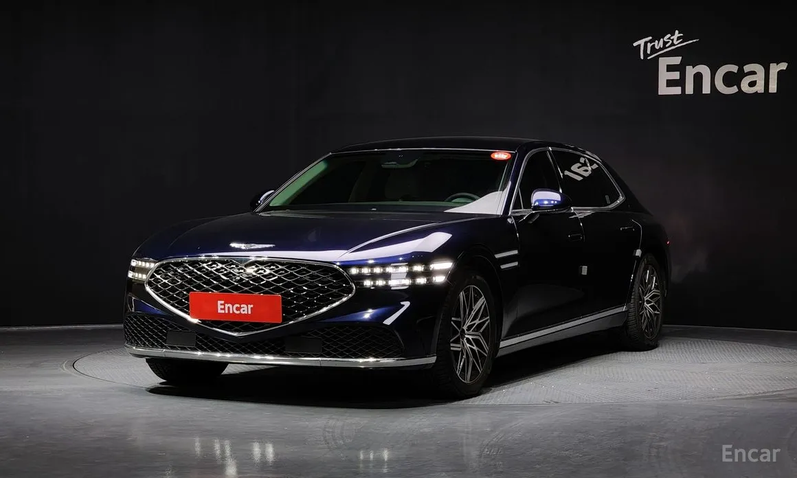 Фото 1 - Genesis G90