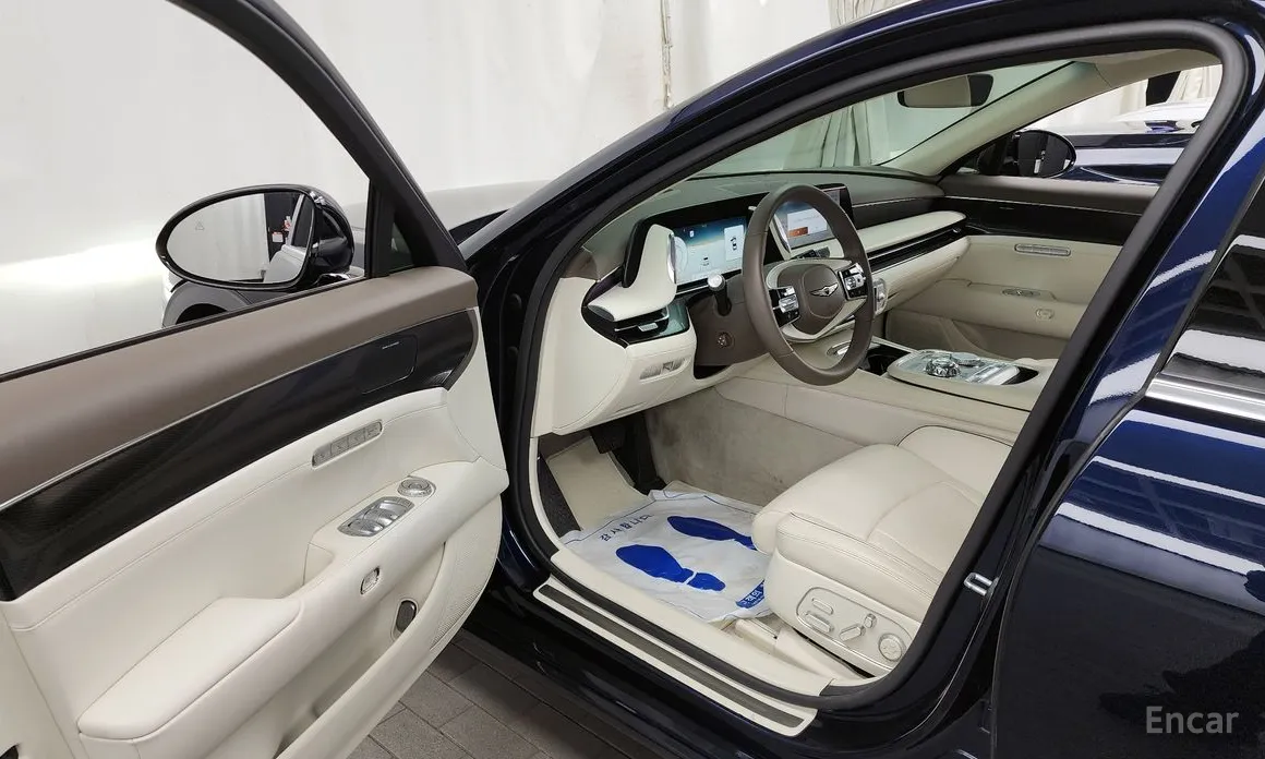 Фото 10 - Genesis G90