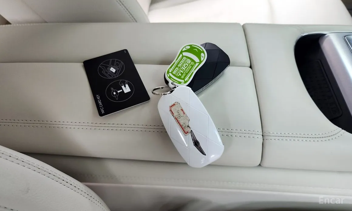 Фото 18 - Genesis G90