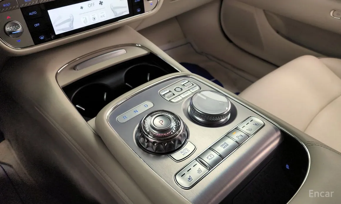 Фото 19 - Genesis G90