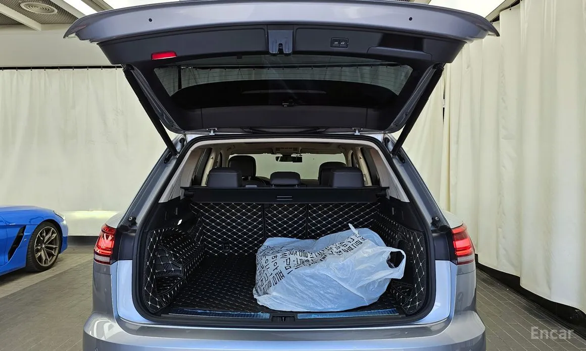 Фото 20 - Volkswagen Touareg