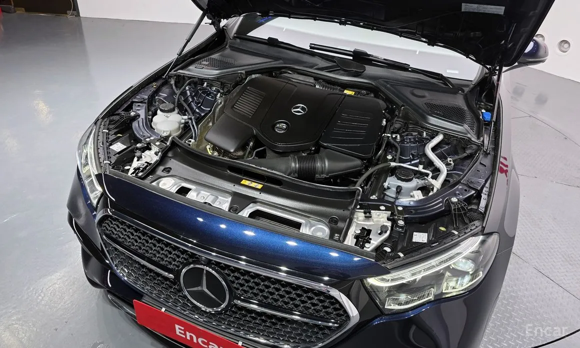 Фото 6 - Mercedes-Benz E-Class