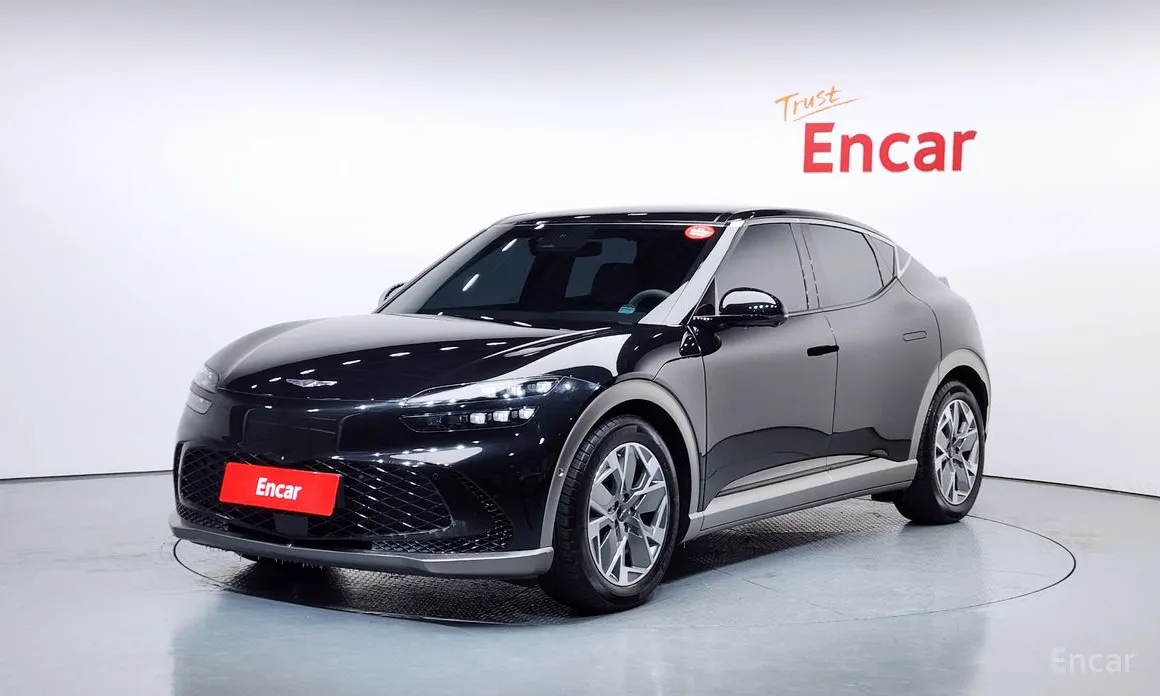 Фото 1 - Genesis GV60